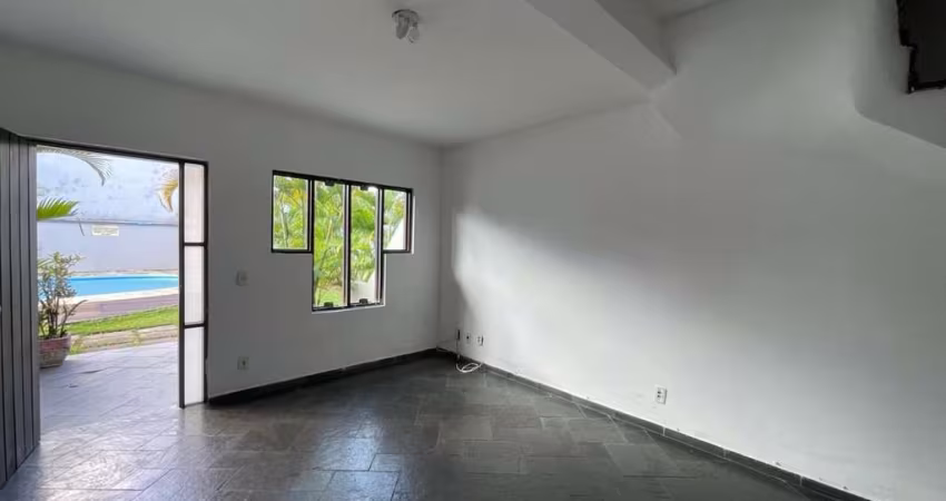 Casa em condomínio fechado com 2 quartos para alugar no Indaiá, Caraguatatuba 