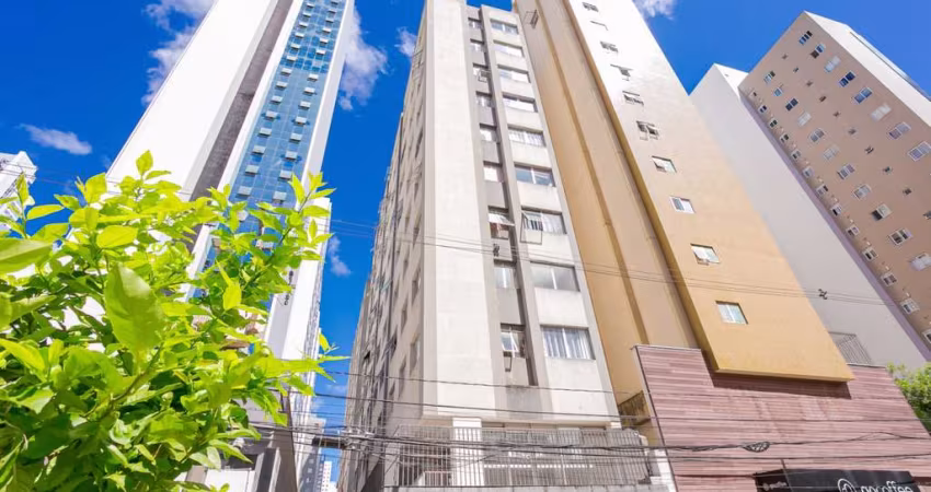 Apartamento com 1 quarto  à venda, 0.00 m2 por R$320000.00  - Centro - Curitiba/PR