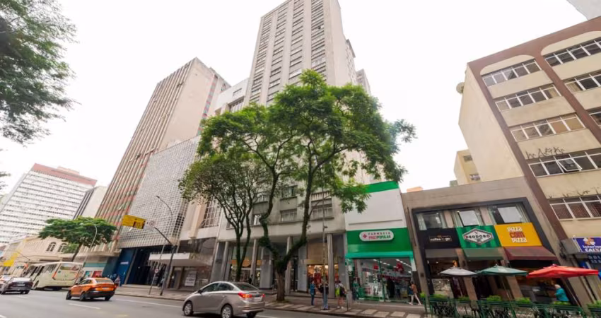 Apartamento com 3 quartos  para alugar, 115.00 m2 por R$2800.00  - Centro - Curitiba/PR