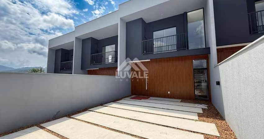 Geminado Duplex | Rau | 1 suíte + 2 demi-suítes | 142m²