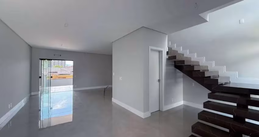 Geminado duplex | rau | 1 suíte + 2 demi-suítes | 142m²