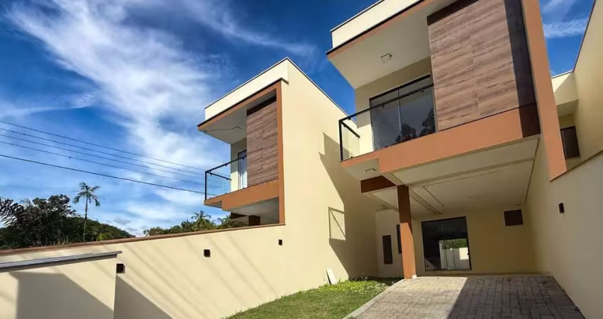 Geminado duplex | ilha da figueira | 3 quartos (1 suíte) | 143m²