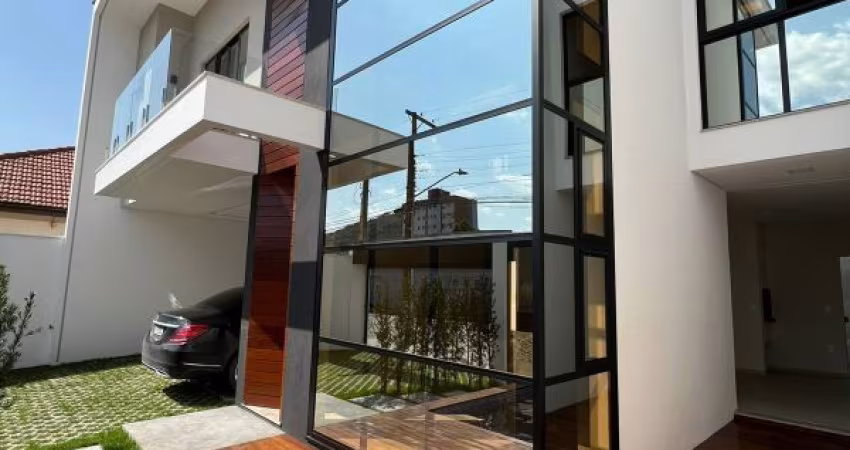 CASA SOBRADO C/ PISCINA 3 SUITES AMÉRICA JOINVILLE - SC