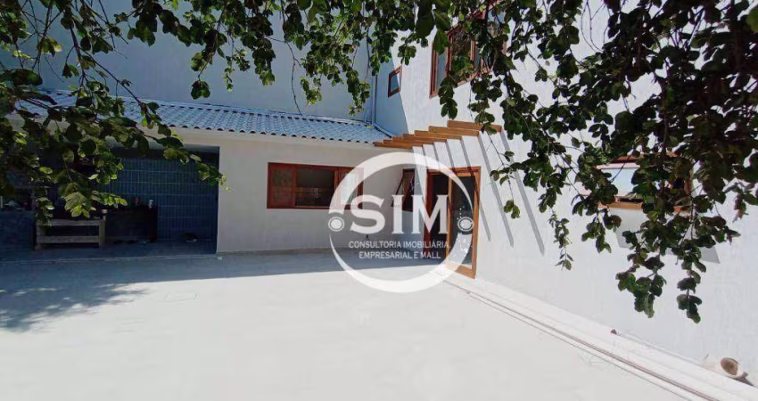 Casa com 3 dormitórios à venda, 200 m² por R$ 750.000,00 - Braga - Cabo Frio/RJ