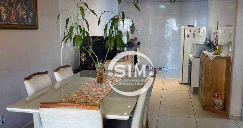 Casa com 3 dormitórios à venda, 131 m² por R$ 740.000,00 - Praia do Siqueira - Cabo Frio/RJ