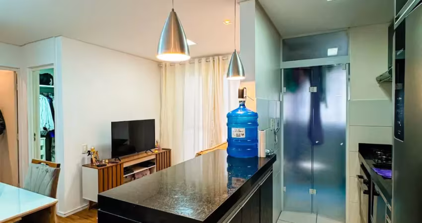 Apartamento com 2 dormitórios sendo uma suíte na avenida dom jaime
