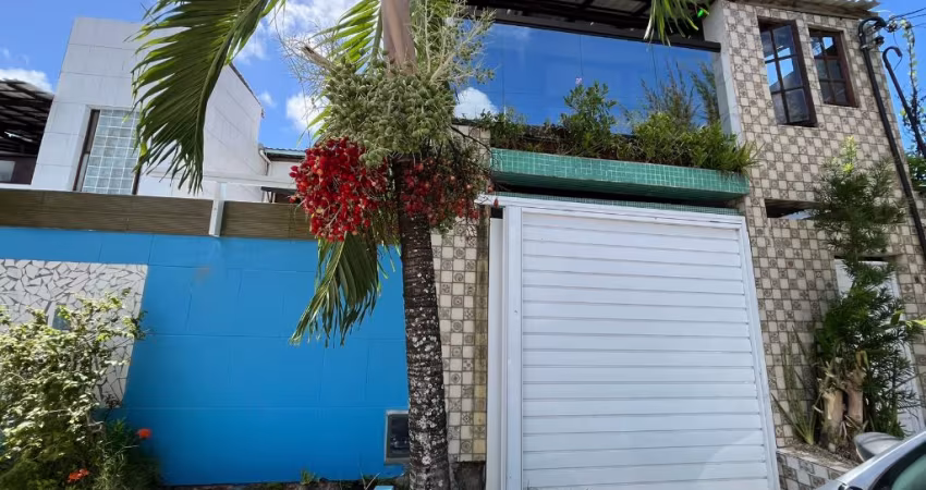 Casa à venda em Piatã com quatro suítes