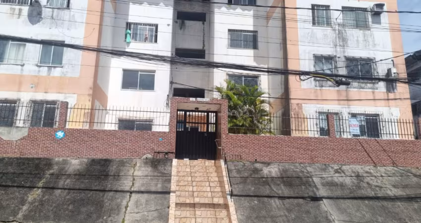 Apartamento para alugar com três quartos em Tancredo Neves