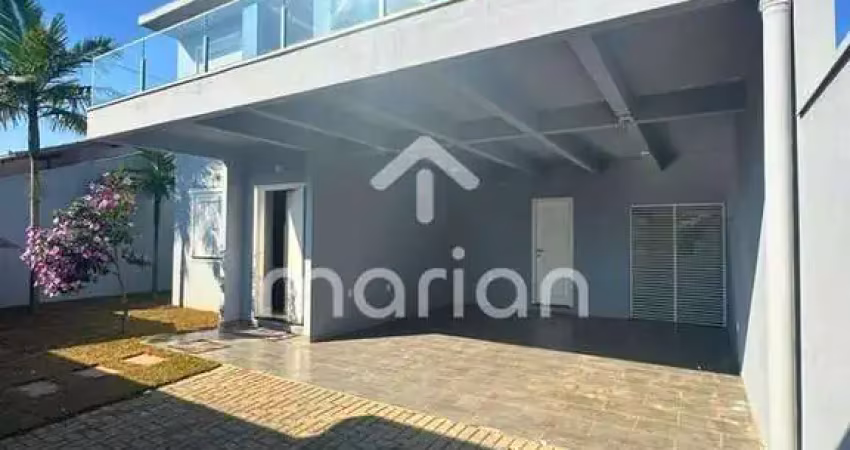 Sobrado com 3 quartos, Centro - Penha