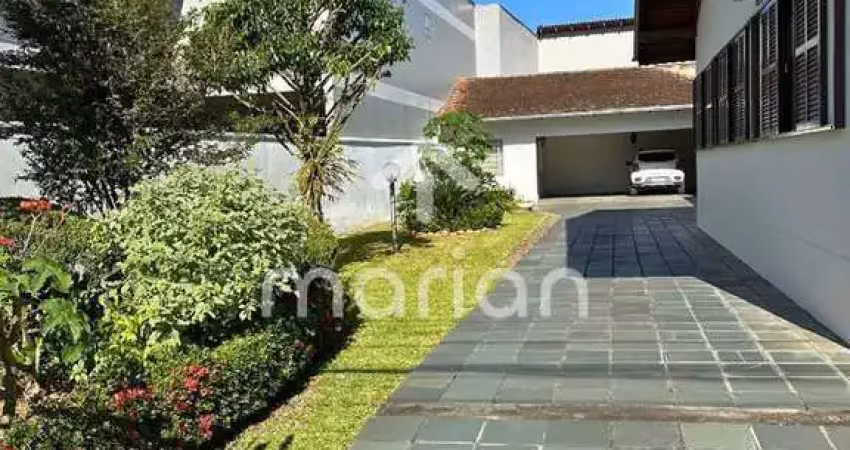 Casa com 4 quartos à venda na Rua Ricardo Paul, Escola Agrícola, Blumenau