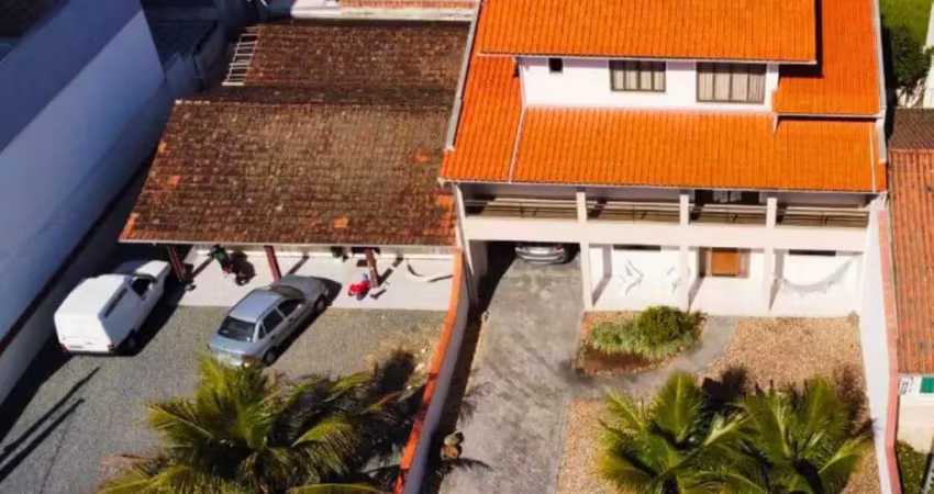 Casa com 3 quartos mais 02 suites master,à venda, praia de armação - penha