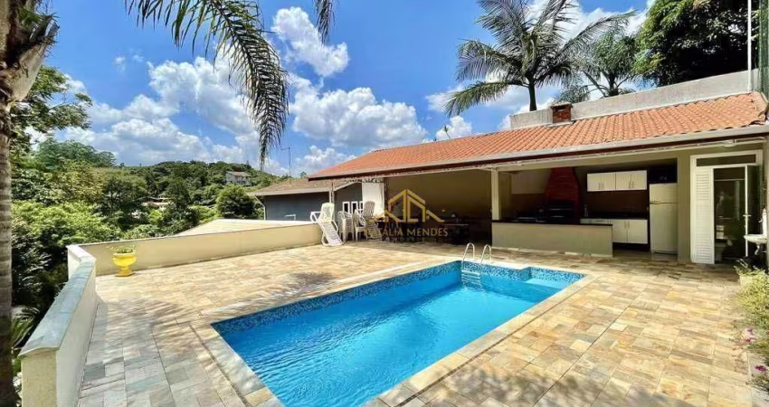 Casa com 3 quartos à venda, 215 m² por R$ 1.200.000 - Granja Carneiro Viana - Cotia/SP
