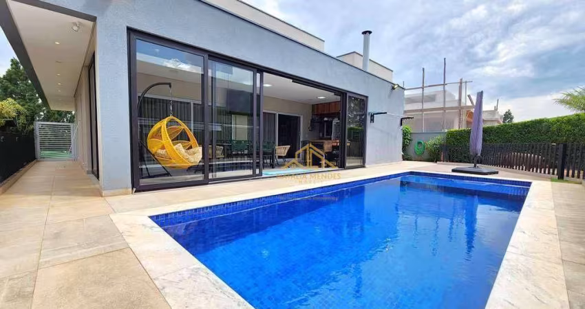 Casa com 3 quartos à venda, 303 m² por R$ 3.400.000 - Granja Viana - Carapicuíba/SP