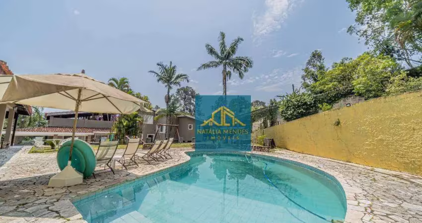 Casa com 5 quartos à venda, 750 m² por R$ 2.900.000 - Granja Viana - Dom Henrique III - Cotia/SP