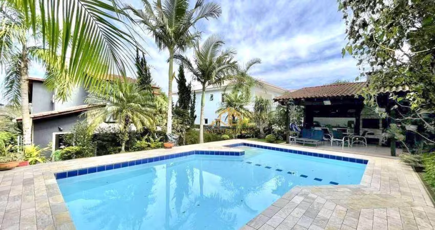 Casa com 4 quartos, 4 suítes à venda, 380 m² por R$ 1.950.000 - Granja Viana – Residencial Euroville - Carapicuíba/SP