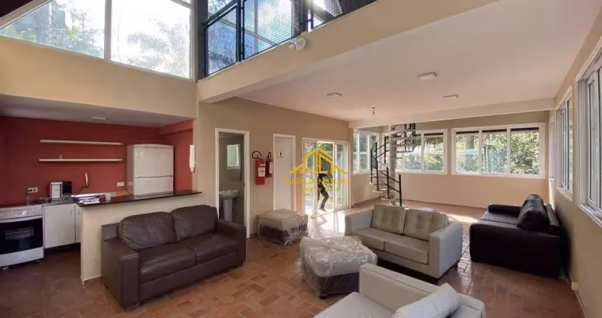Casa charmosa com 3 suítes!  ?? rua do shopping granja viana – localização privilegiada!