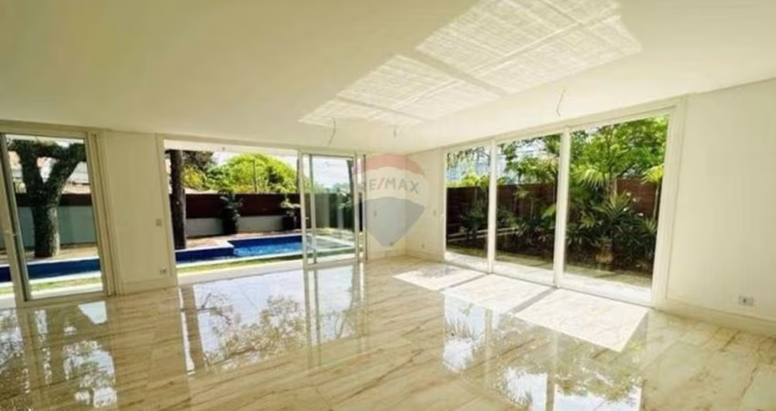 Exclusividade e Sofisticação no Brooklin – Casa em Condomínio Fechado.