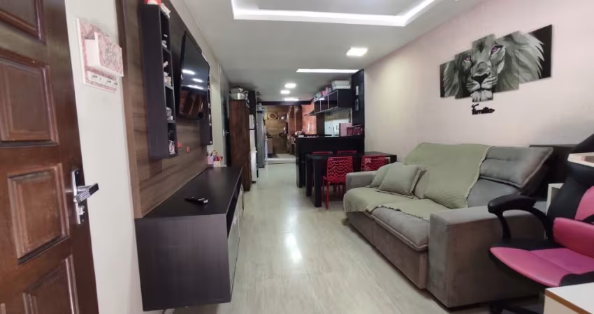 Casa Geminada à Venda no Bairro Escola Agrícola!