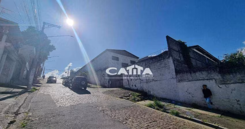 Galpão com 2280 m2 em Itaquera - Vila Carmosina