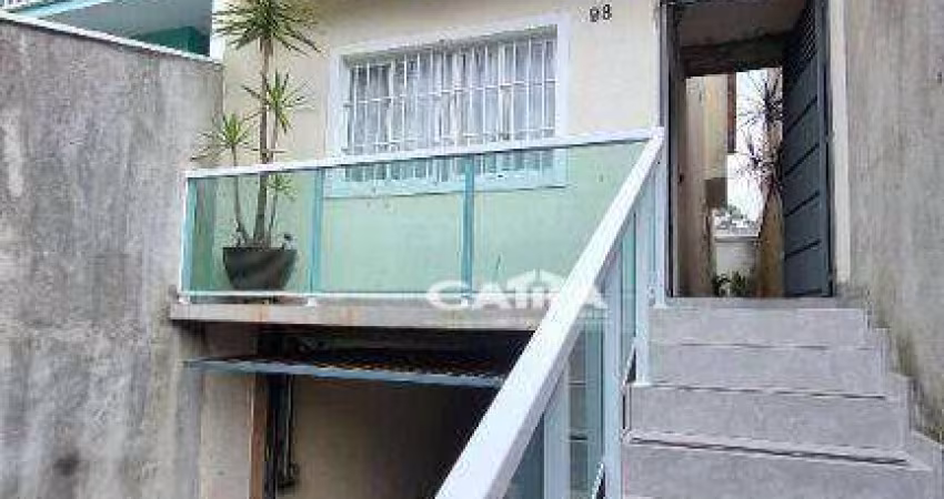 Sobrado com 03 quartos e 07 vagas á venda no Parque do Carmo