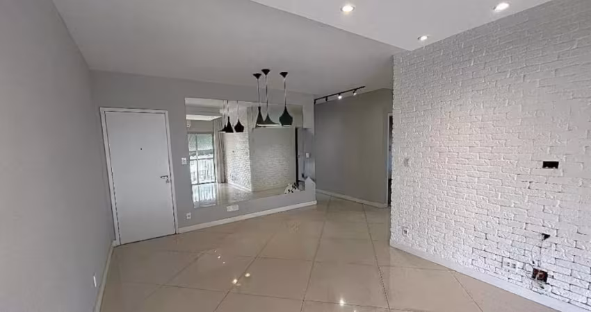 Apartamento 2 Quartos (1 Suíte) com Varanda e Planejados – Penha Circular !