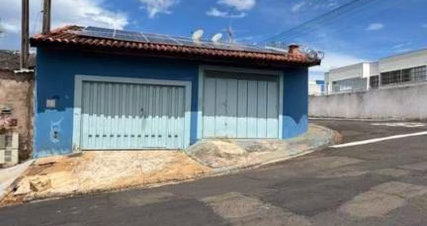 Casa com Ponto Comercial à venda no Jardim Palmeiras