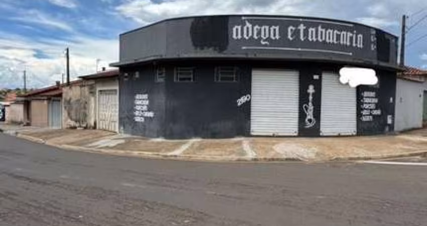 Casa com Ponto Comercial à venda no Jardim das Palmeiras