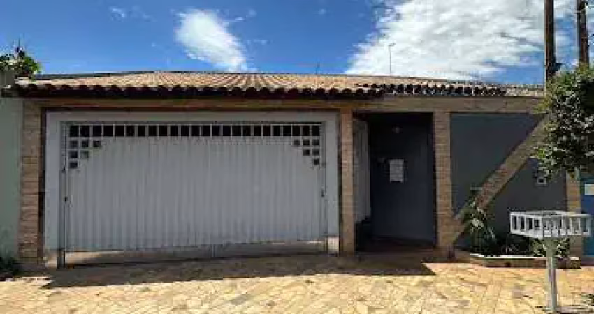 Casa com 3 quartos à venda no Jardim Primavera, Franca 
