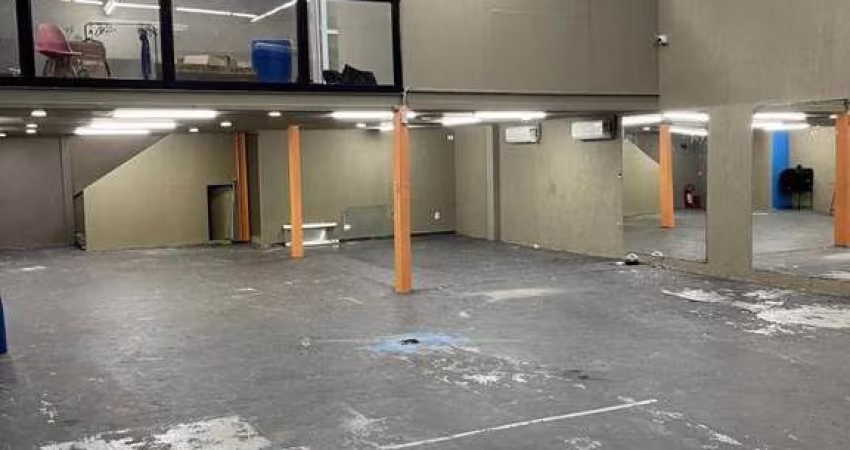 Excelente Sala Comercial de Esquina em Localização Privilegiada