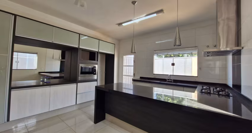 Linda casa com 3 quartos à venda no  bairro regissol , mirassol/sp!