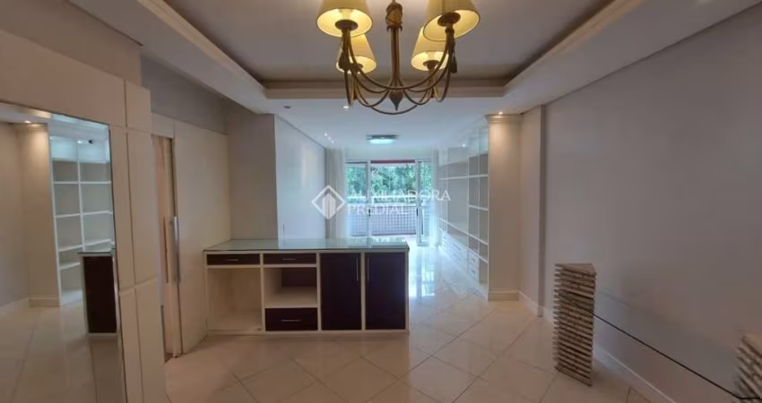Apartamento com 3 quartos para alugar na Rua Bocaiúva, 1845, Centro, Florianópolis