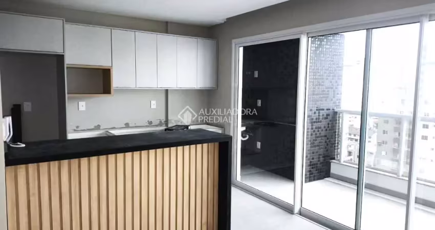 Apartamento com 2 quartos para alugar na Rua Osni João Vieira, 653, Campinas, São José