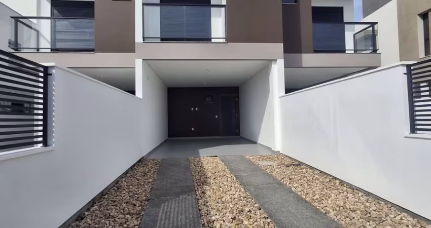 Casa com 3 quartos para alugar na Rodovia Francisco Magno Vieira, 20, Campeche, Florianópolis