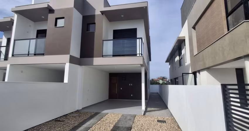 Casa com 3 quartos para alugar na Rodovia Francisco Magno Vieira, 20, Campeche, Florianópolis