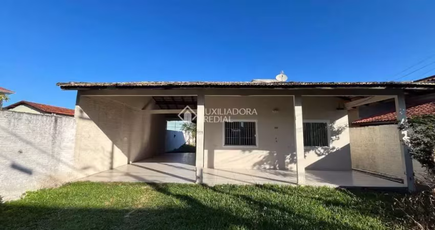 Casa com 3 quartos para alugar na Travessa Nildo Neponoceno Fernandes, 404, Ingleses do Rio Vermelho, Florianópolis