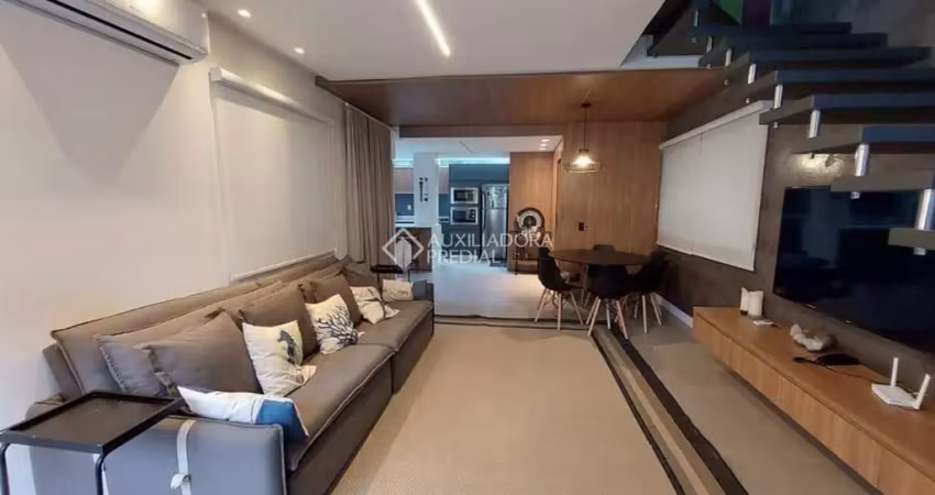 Casa em condomínio fechado com 3 quartos para alugar na Rua Laurindo Januário da Silveira, 4777, Lagoa da Conceição, Florianópolis