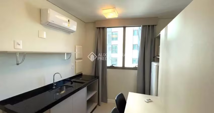 Apartamento com 1 quarto para alugar na Rua João de Deus Machado, 101, Trindade, Florianópolis