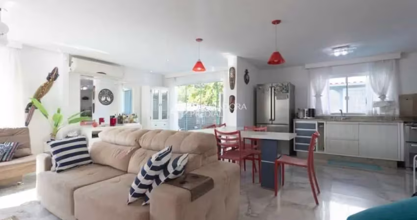 Casa com 1 quarto para alugar na Servidão Atobá, 189, Ingleses do Rio Vermelho, Florianópolis