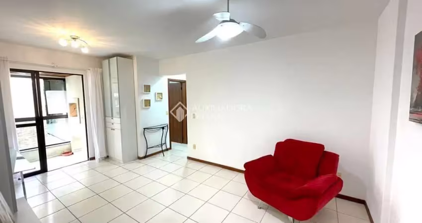 Apartamento com 2 quartos para alugar na Rua Salvatina Feliciana dos Santos, 263, Itacorubi, Florianópolis
