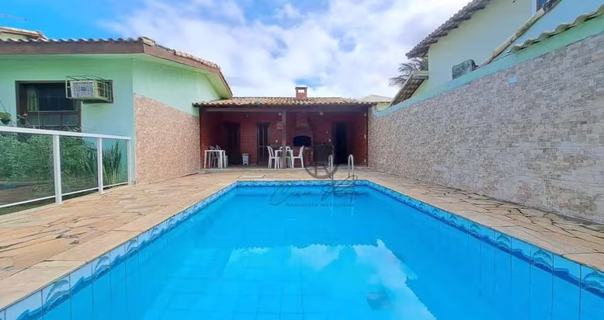 Casa com 2 dormitórios à venda, 65 m² por R$ 270.000,00 - Peró - Cabo Frio/RJ