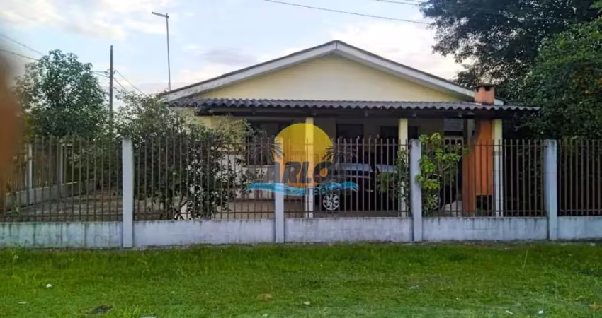 Casa com 4 quartos à venda na Avenida Elis Regina, 450, Praia de Leste, Pontal do Paraná