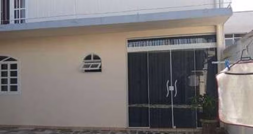 Sobrado para Venda no bairro Costeira em Araucária, 3 quartos, 4 vagas, 220 m² de área total, 220 m² privativos,