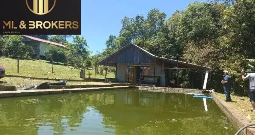 Sítio / Chácara para Venda no bairro Mato Branco em Contenda, 3 quartos sendo 1 suíte, 3 vagas, 7860 m² de área total, 7860 m² privativos,