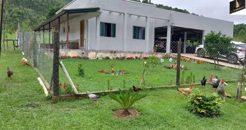 Sítio / Chácara para Venda no bairro ZONA RURAL em Campo Magro, 3 quartos, 5 vagas, Semi-Mobiliado, 121000 m² de área total, 121000 m² privativos,