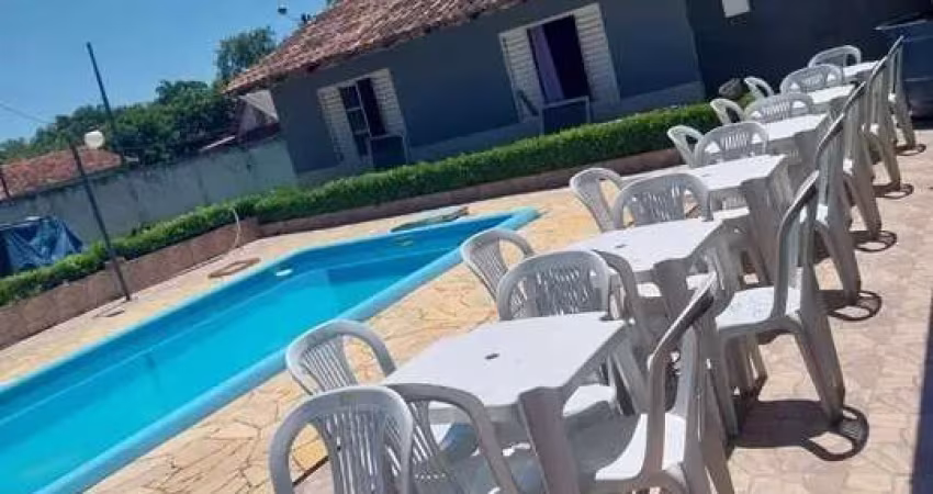Sítio / Chácara para Venda no bairro Área Rural de Araucária em Araucária, 2 quartos, 5 vagas, Semi-Mobiliado, 1700 m² de área total, 1700 m² privativos,