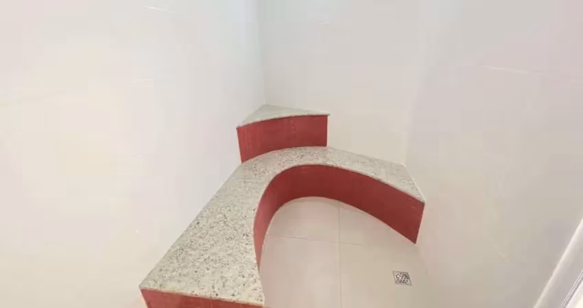 Apartamento para Venda no bairro Não informado em Maringá, 2 quartos sendo 1 suíte, 1 vaga, 52 m² de área total, 52 m² privativos,