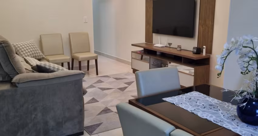 Apartamento mobiliado em condomínio fechado em Balneário Camboriú para locação