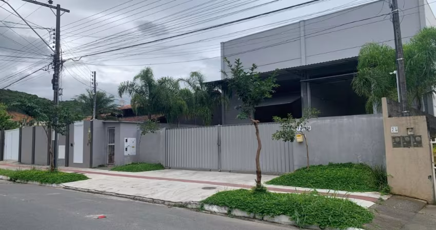 Barracão / Galpão / Depósito para alugar na Nova Esperança, Balneário Camboriú 