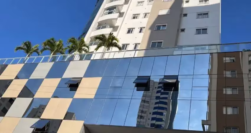 Apartamento com 3 quartos à venda na Rua 951, 241, Centro, Balneário Camboriú