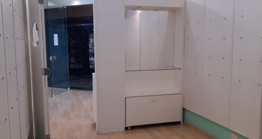 Excelente Loja Comercial -Pacote $2.000,00- Venha Conhecer!!